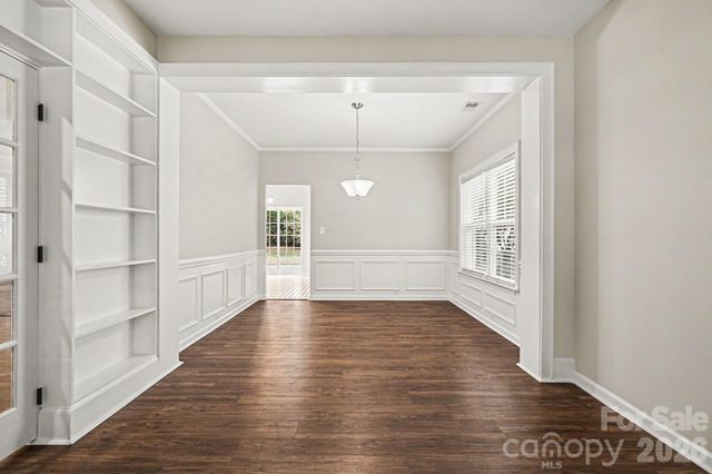 10004 Barrands Lane, Charlotte, NC 28278