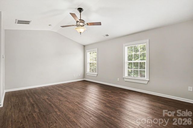 10004 Barrands Lane, Charlotte, NC 28278