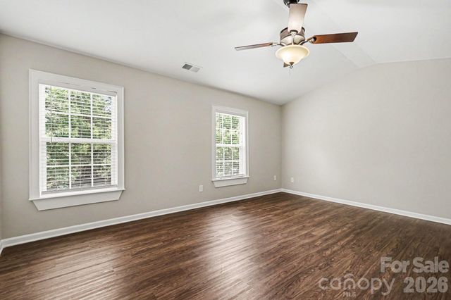 10004 Barrands Lane, Charlotte, NC 28278