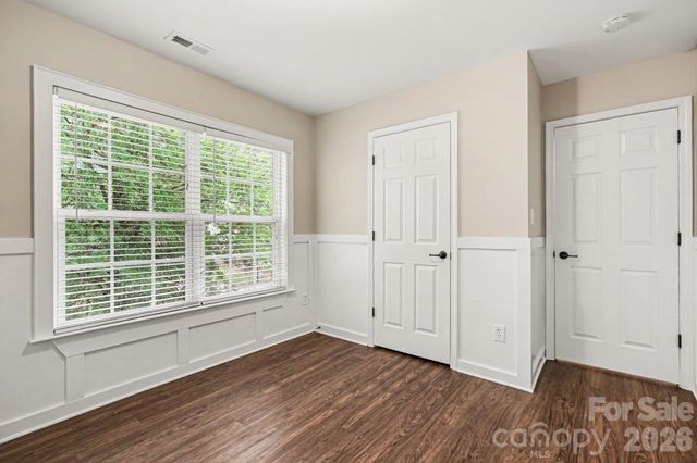 10004 Barrands Lane, Charlotte, NC 28278