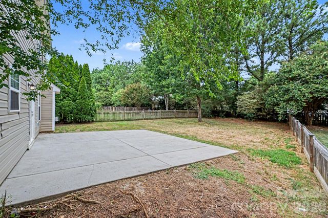 10004 Barrands Lane, Charlotte, NC 28278