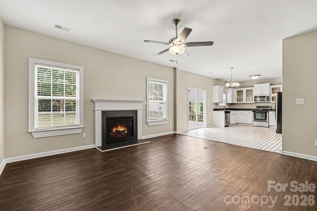 10004 Barrands Lane, Charlotte, NC 28278