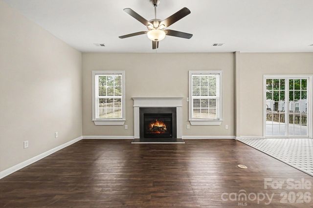 10004 Barrands Lane, Charlotte, NC 28278