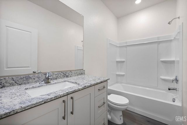7618 Rambutan Place, Bakersfield, CA 93313