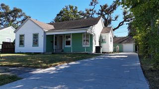 6908 Moss Rose Street, Houston, TX 77087