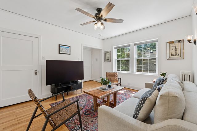 1101 Merrill Street M1, Winnetka, IL 60093