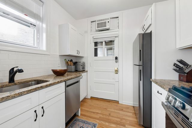 1101 Merrill Street M1, Winnetka, IL 60093