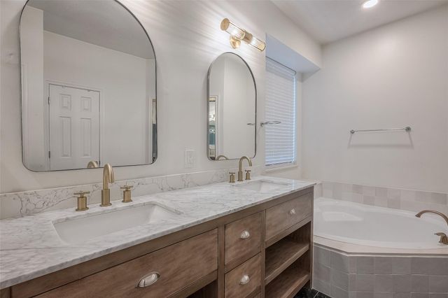 7130 Glenwood Drive, Sugar Land, TX 77479