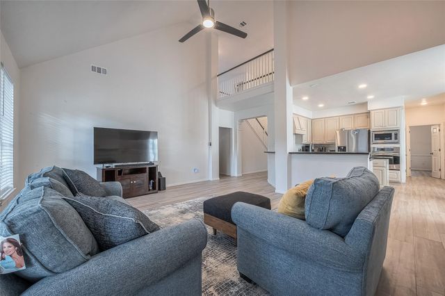 7130 Glenwood Drive, Sugar Land, TX 77479