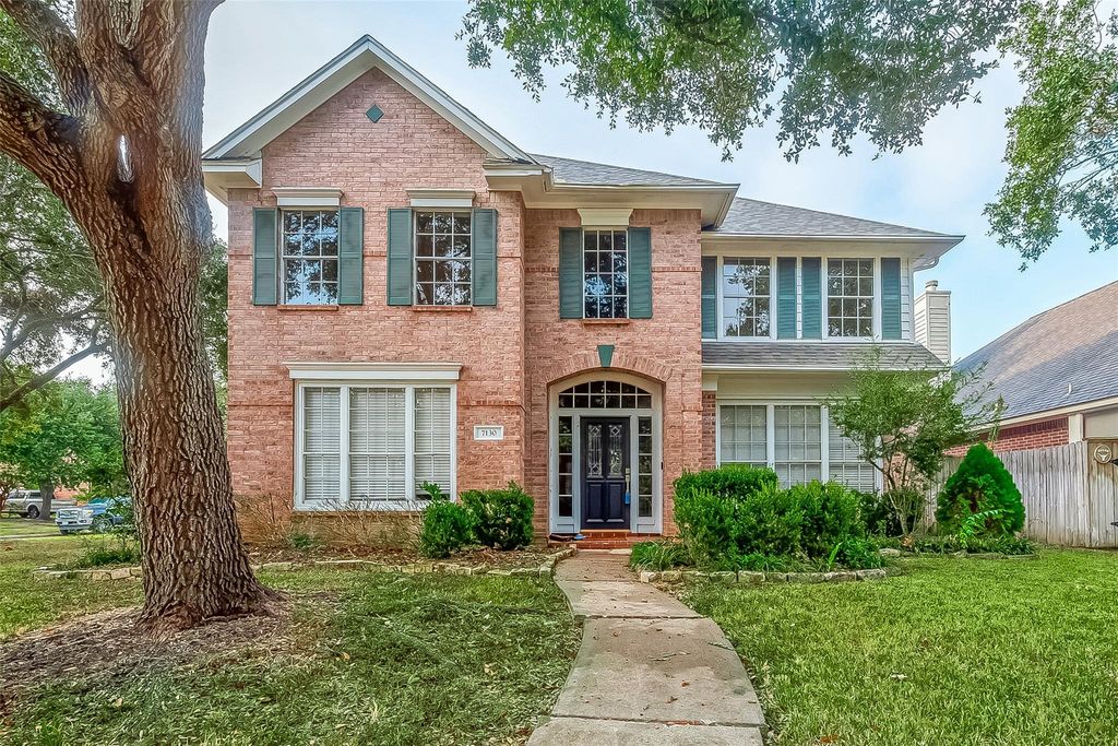 7130 Glenwood Drive, Sugar Land, TX 77479