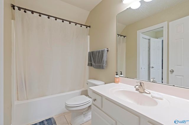 261 Dove Hollow Drive, Meridianville, AL 35759