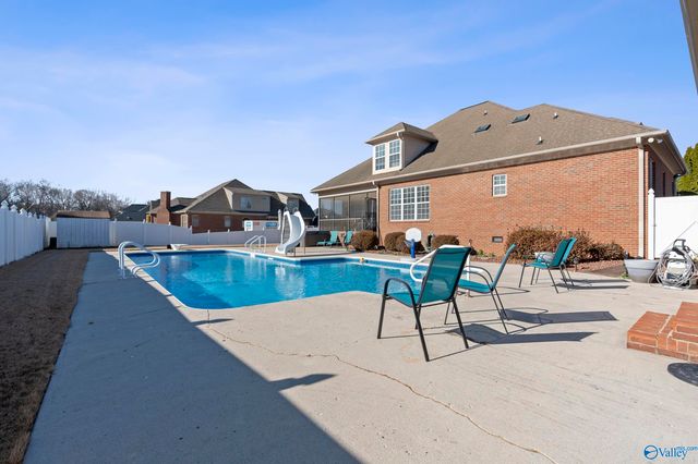 261 Dove Hollow Drive, Meridianville, AL 35759