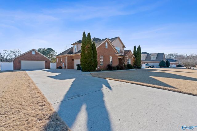 261 Dove Hollow Drive, Meridianville, AL 35759