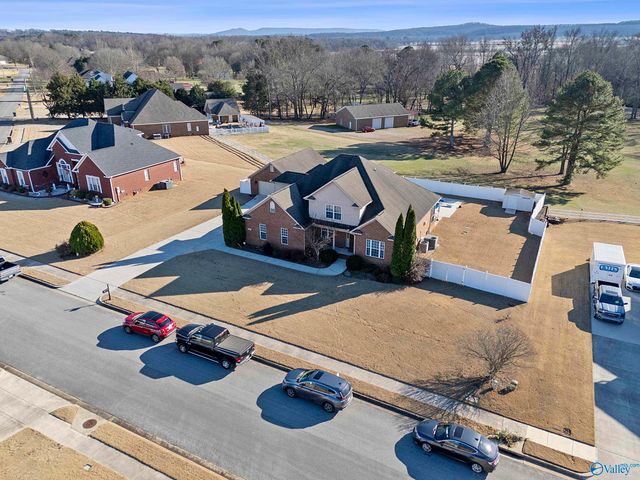 261 Dove Hollow Drive, Meridianville, AL 35759