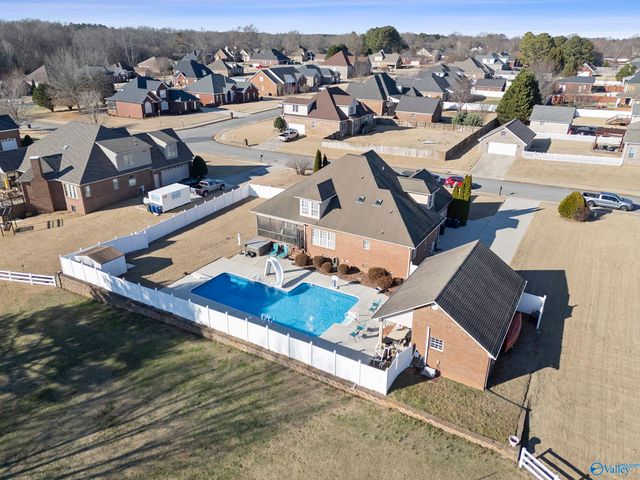 261 Dove Hollow Drive, Meridianville, AL 35759