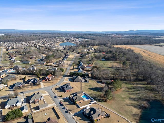 261 Dove Hollow Drive, Meridianville, AL 35759