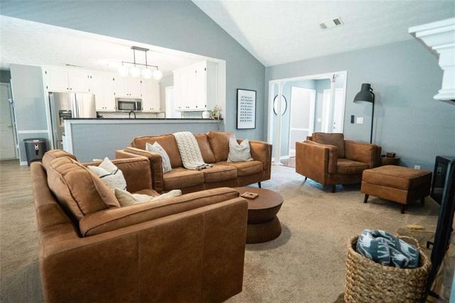 1415 Red Oak Way, Winder, GA 30680