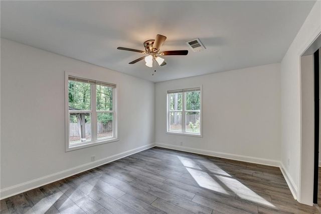 4243 N Arnold Mill Road, Woodstock, GA 30188