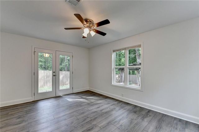 4243 N Arnold Mill Road, Woodstock, GA 30188