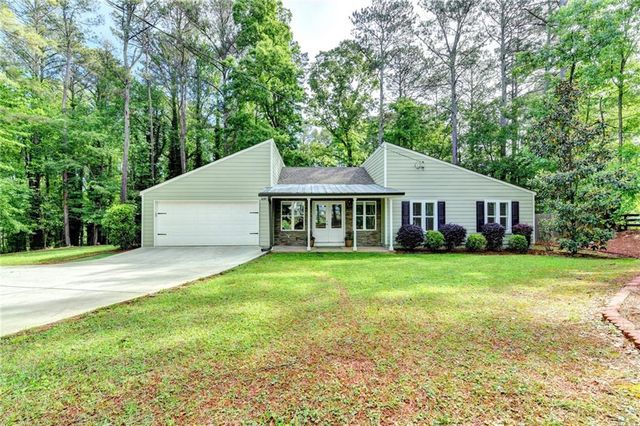 4243 N Arnold Mill Road, Woodstock, GA 30188