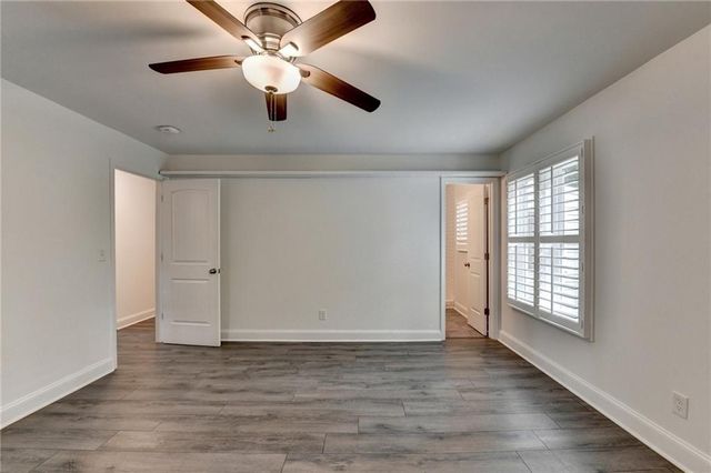 4243 N Arnold Mill Road, Woodstock, GA 30188