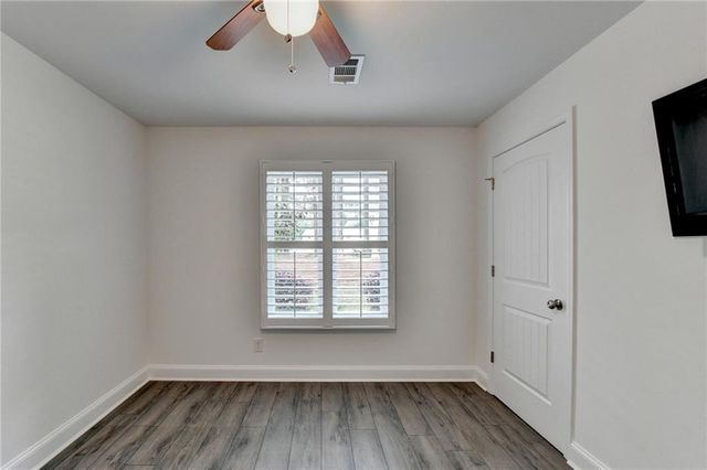 4243 N Arnold Mill Road, Woodstock, GA 30188