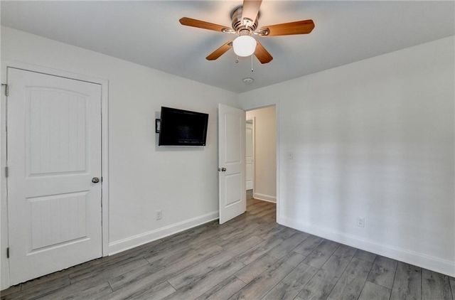 4243 N Arnold Mill Road, Woodstock, GA 30188