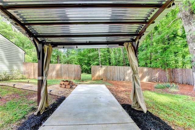 4243 N Arnold Mill Road, Woodstock, GA 30188