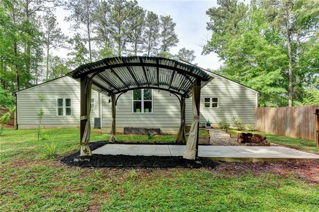 4243 N Arnold Mill Road, Woodstock, GA 30188