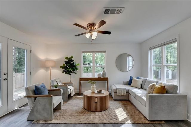 4243 N Arnold Mill Road, Woodstock, GA 30188