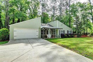 4243 N Arnold Mill Road, Woodstock, GA 30188