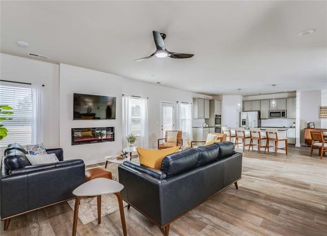 371 Orwell Drive, Social Circle, GA 30025