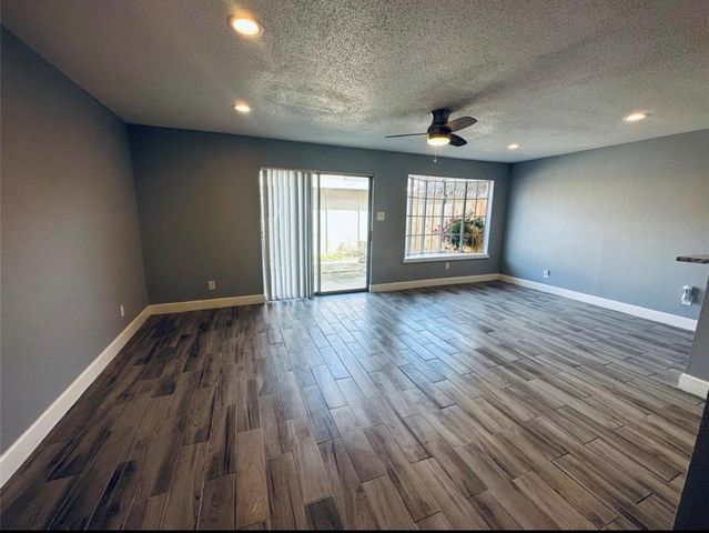 2515 Oak Hill Drive, Missouri City, TX 77459