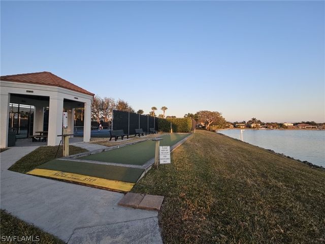 7768 Jewel LN 203, Naples, FL 34109