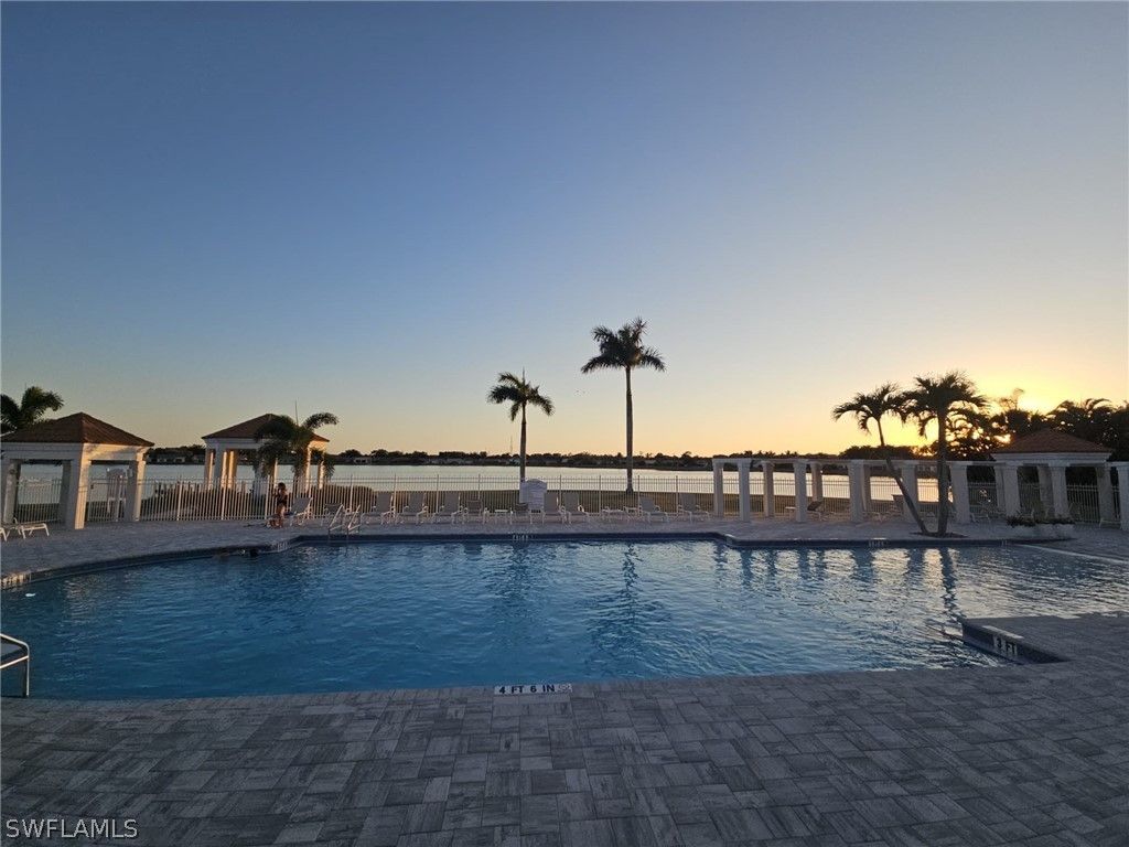 7768 Jewel LN 203, Naples, FL 34109