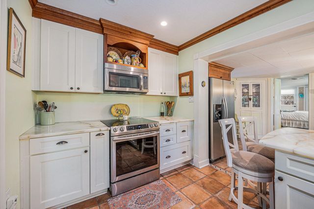 605 Ann Street, Mount Pleasant, SC 29464