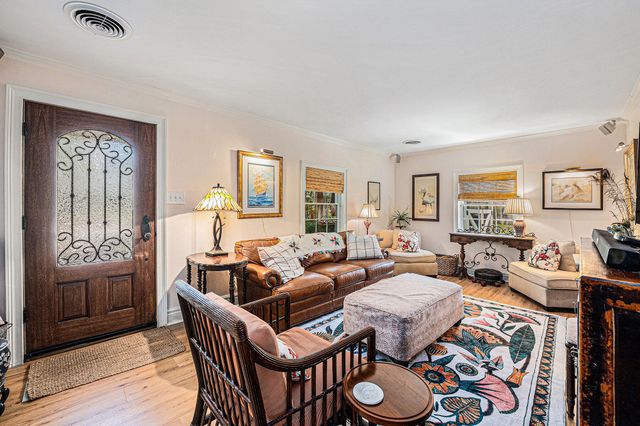 605 Ann Street, Mount Pleasant, SC 29464