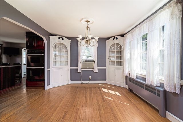 8 Somerset Road, Cranston, RI 02910