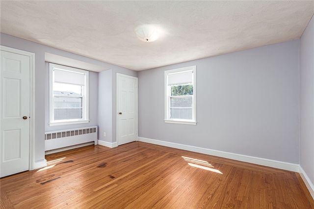 8 Somerset Road, Cranston, RI 02910