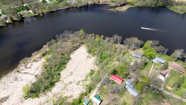 12192 Riverside Drive, White Pigeon, MI 49099