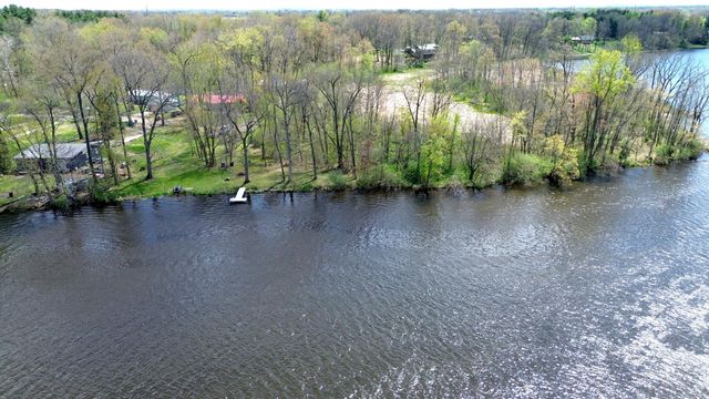 12192 Riverside Drive, White Pigeon, MI 49099