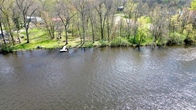 12192 Riverside Drive, White Pigeon, MI 49099