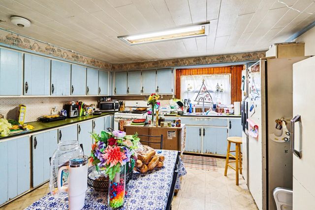 12192 Riverside Drive, White Pigeon, MI 49099