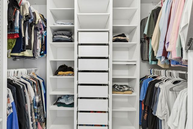 304 Lark Lane, Euless, TX 76039