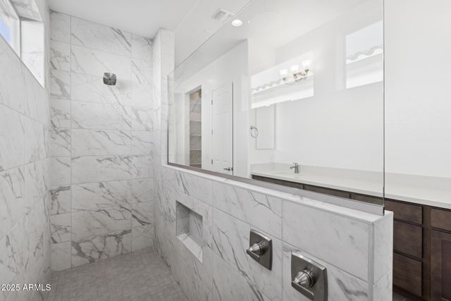 1110 W J WALTZ Way, Apache Junction, AZ 85120