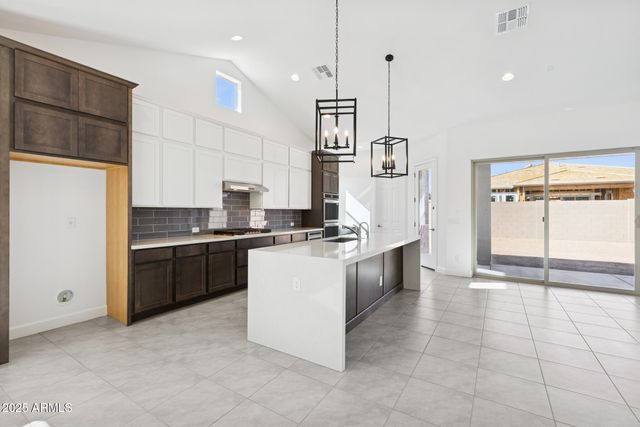 1110 W J WALTZ Way, Apache Junction, AZ 85120