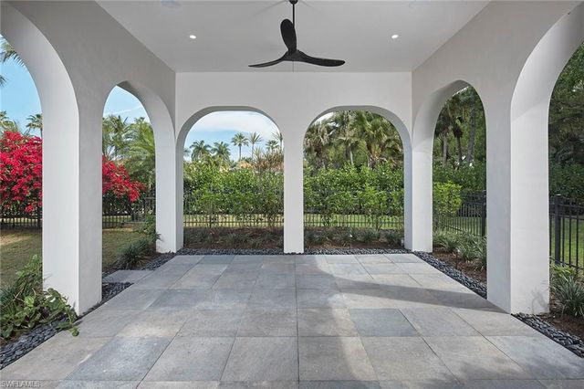 1609 Chinaberry WAY, Naples, FL 34105