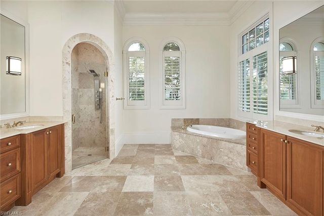 1609 Chinaberry WAY, Naples, FL 34105