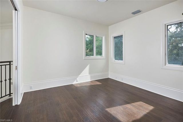 1609 Chinaberry WAY, Naples, FL 34105