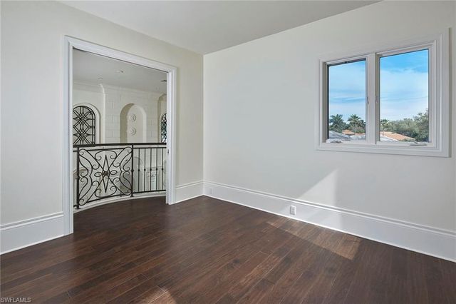 1609 Chinaberry WAY, Naples, FL 34105